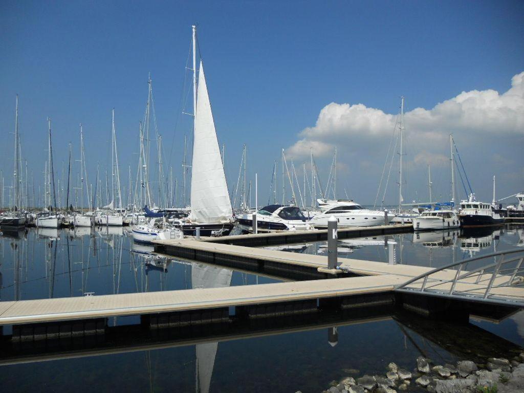Wunderschoenes-Freistehendes-Ferienhaus-An-Der-See-Sauna-Strand-Yachthafen-Wlan Bruinisse Luaran gambar