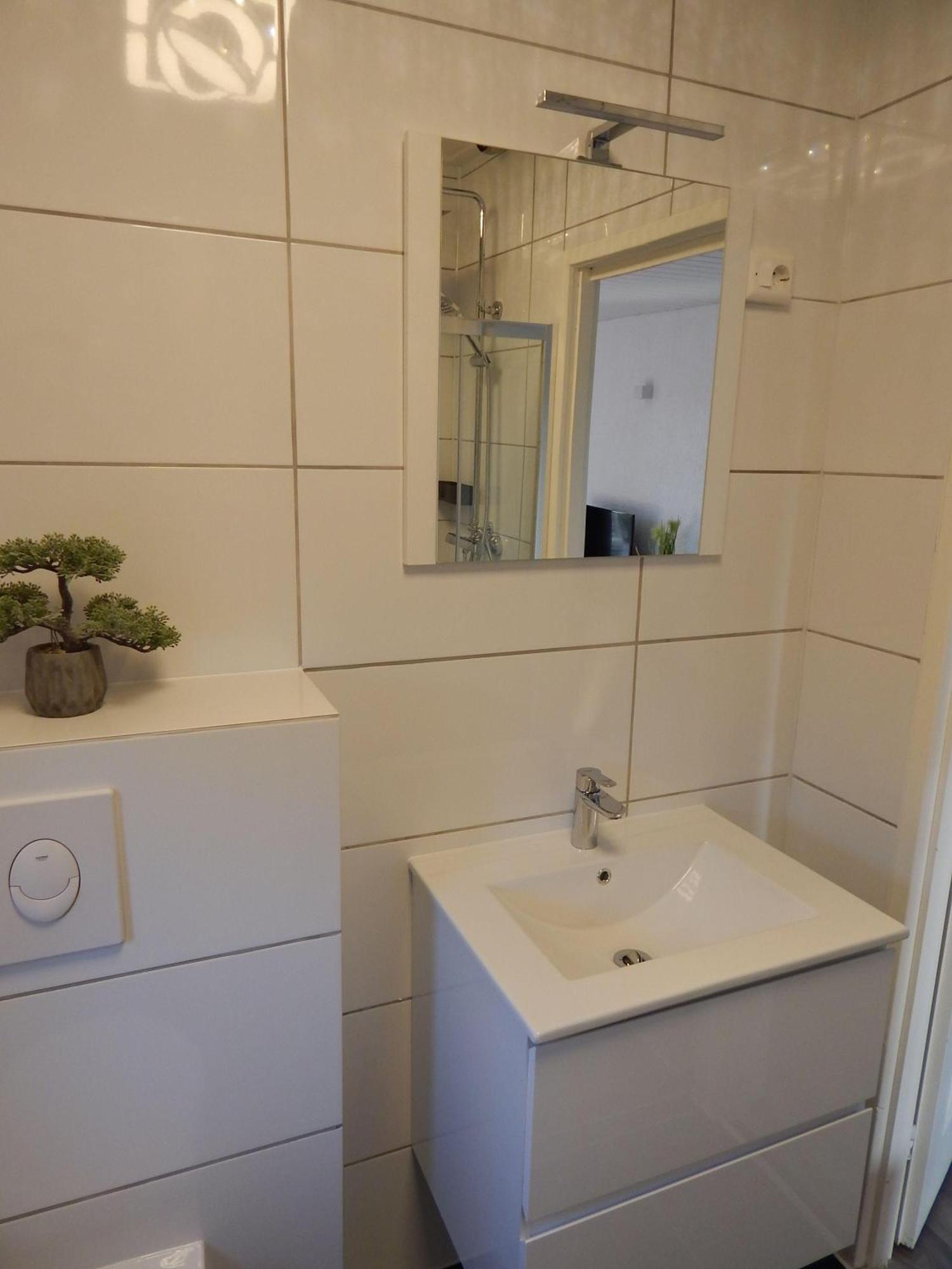 Wunderschoenes-Freistehendes-Ferienhaus-An-Der-See-Sauna-Strand-Yachthafen-Wlan Bruinisse Luaran gambar