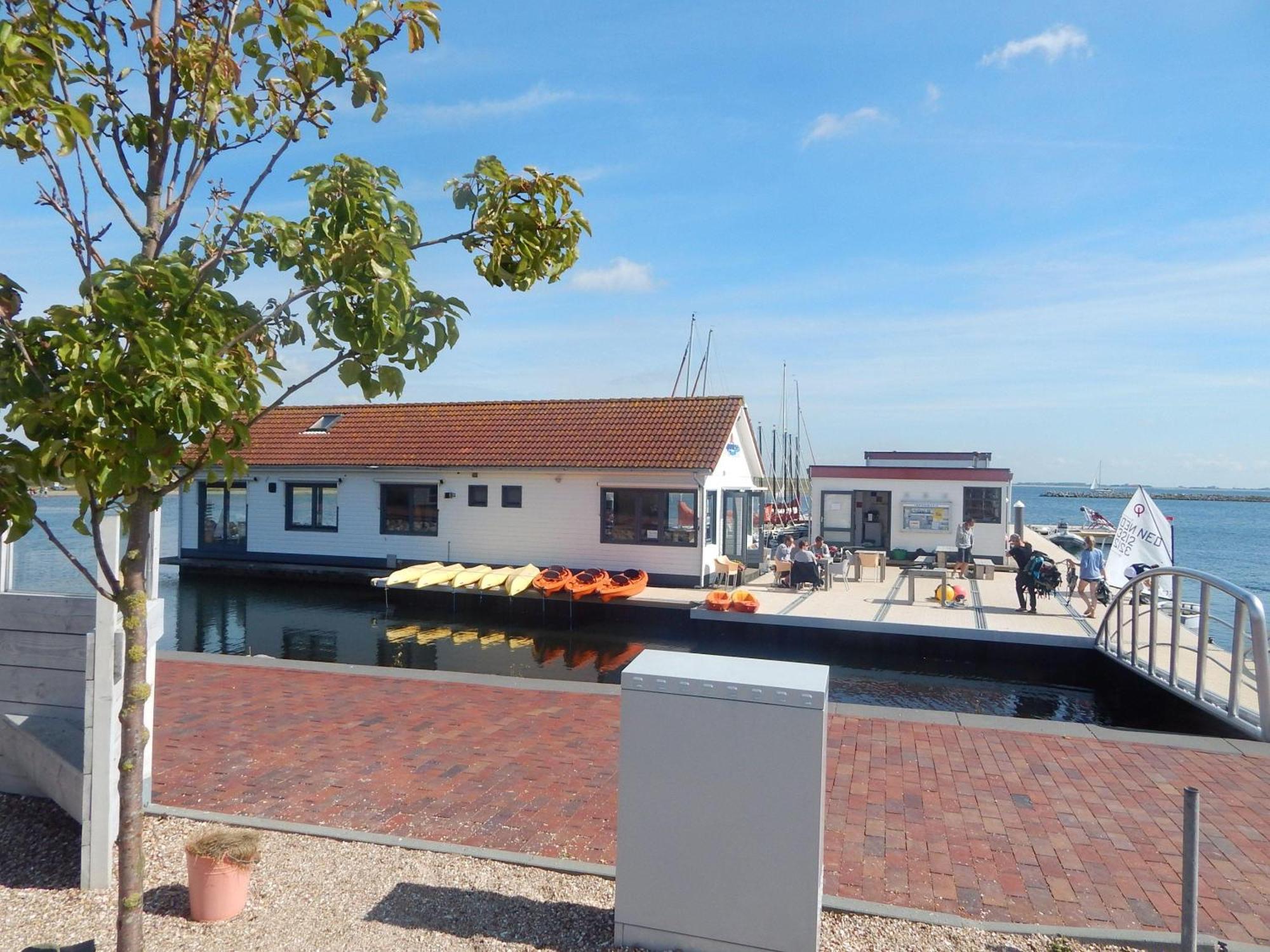 Wunderschoenes-Freistehendes-Ferienhaus-An-Der-See-Sauna-Strand-Yachthafen-Wlan Bruinisse Luaran gambar
