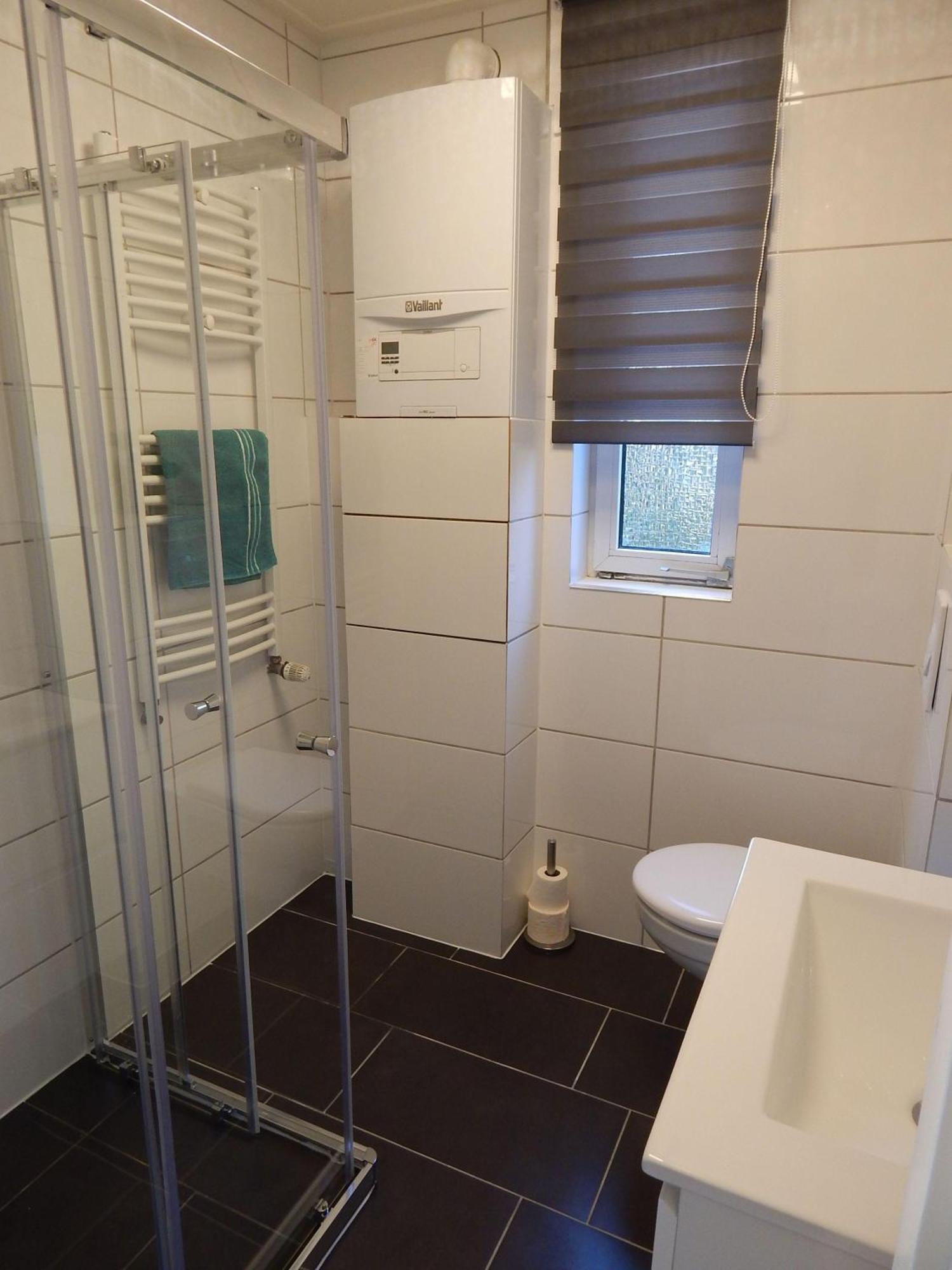 Wunderschoenes-Freistehendes-Ferienhaus-An-Der-See-Sauna-Strand-Yachthafen-Wlan Bruinisse Luaran gambar