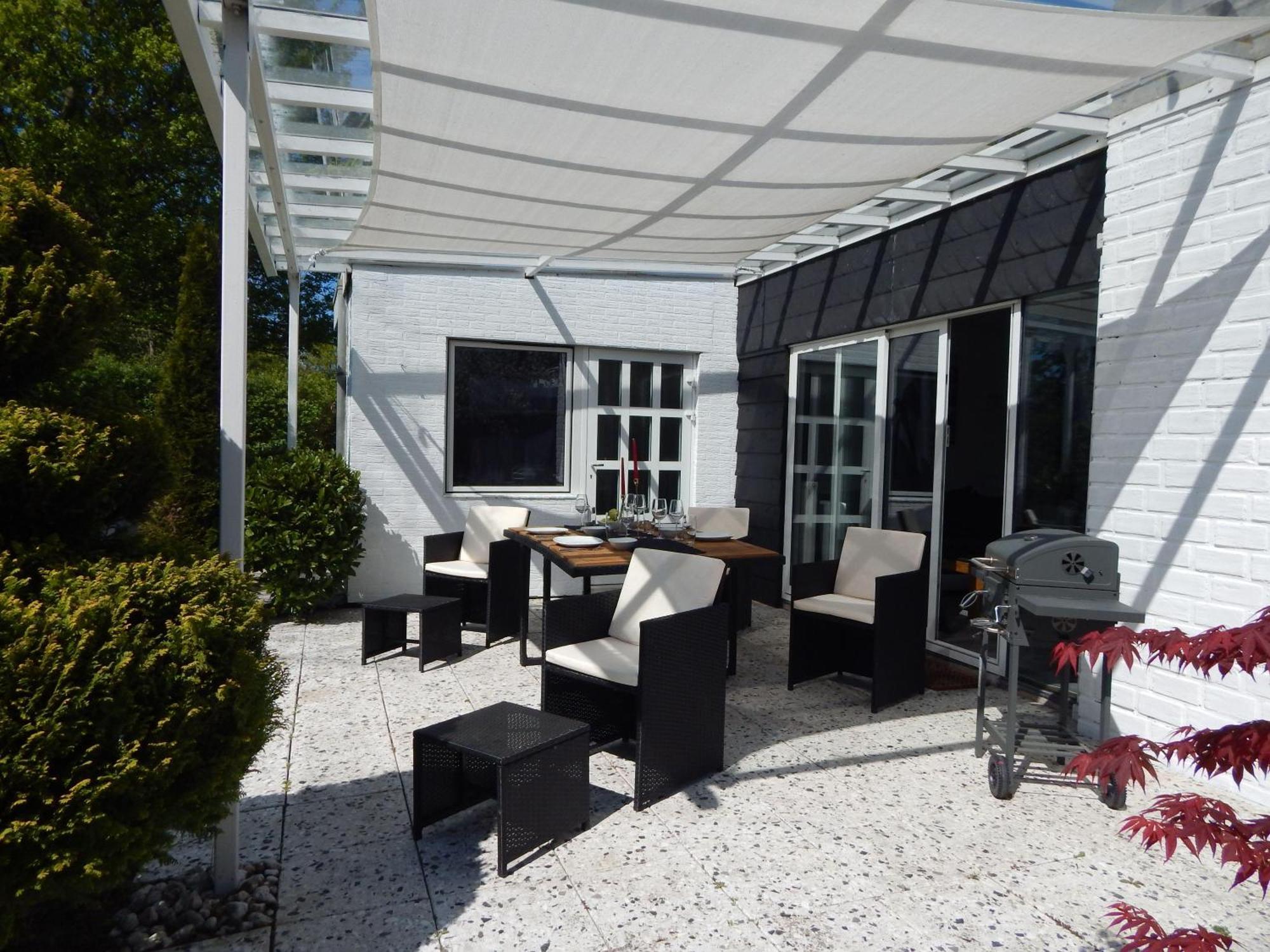 Wunderschoenes-Freistehendes-Ferienhaus-An-Der-See-Sauna-Strand-Yachthafen-Wlan Bruinisse Luaran gambar
